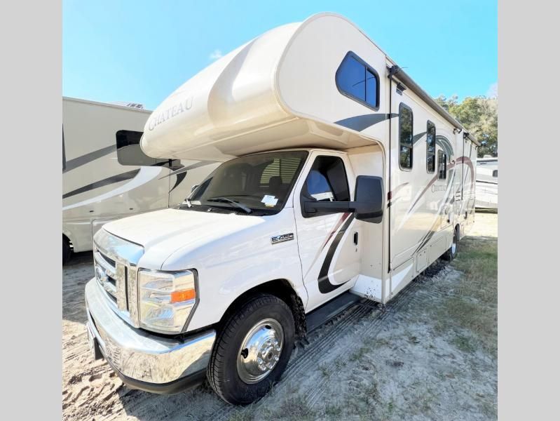 Chateau 29G Class C RV — photo